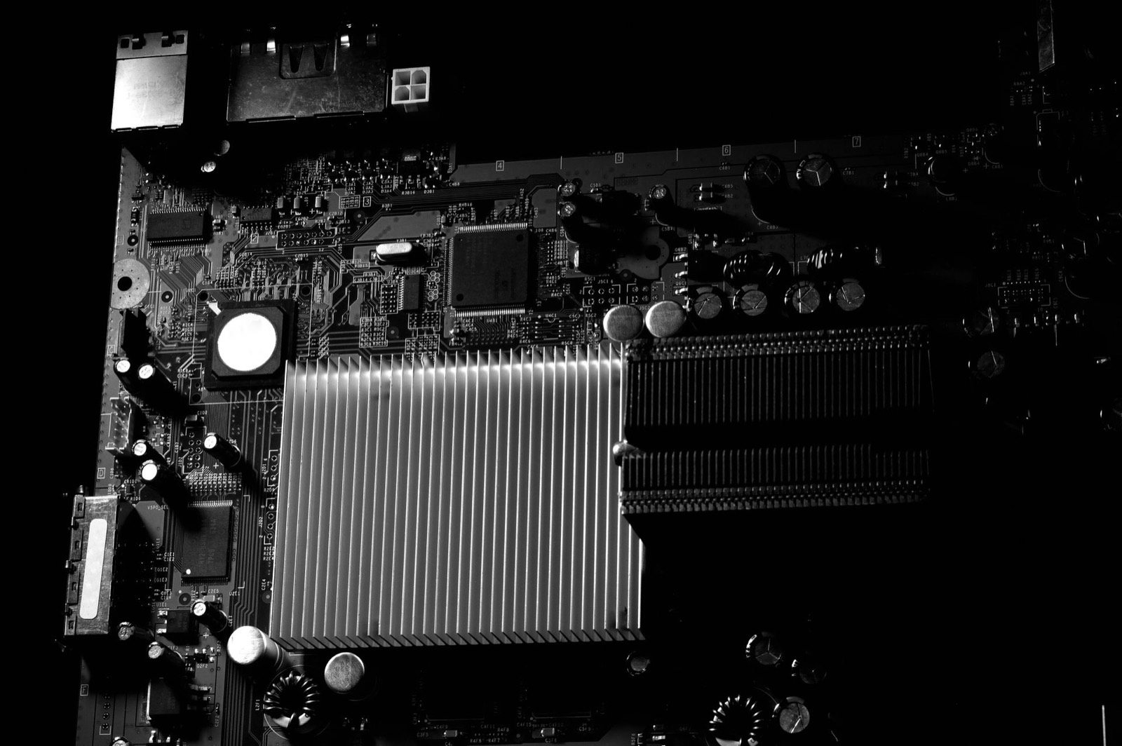 Server board with heat sink